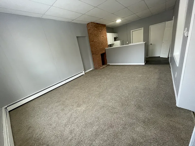 5 Linden Ave #1R — Photo 9