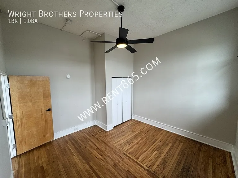114 Dameron Ave #303 — Photo 8