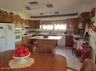 862 Lake Shore Ter, Interlachen, FL 32148