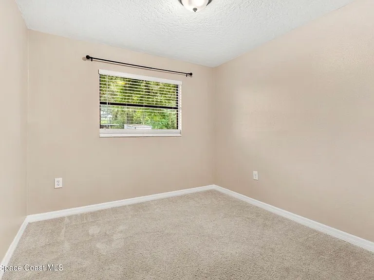 2508 Hathaway Dr #C — Photo 6