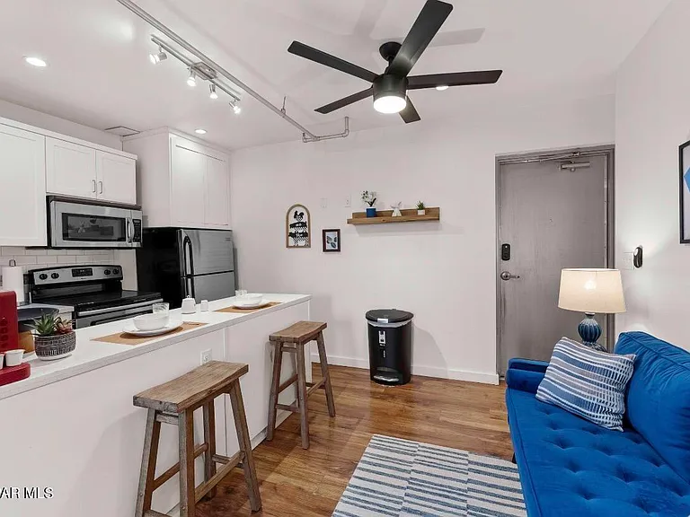 513 W San Antonio Ave #3 — Photo 7