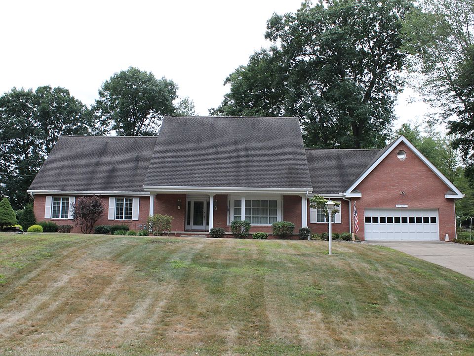 1st image of 318 Maywood Dr