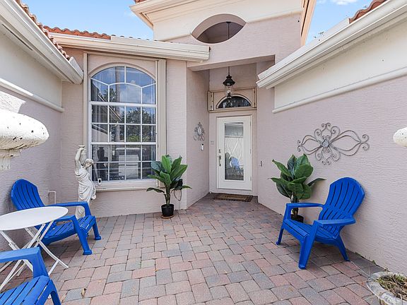 3rd image of 8402 Staniel Cay