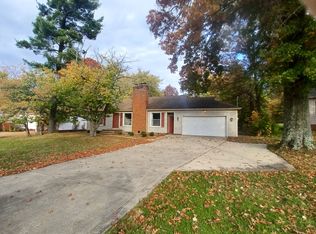 9291 Ridge Rd, North Royalton, OH 44133