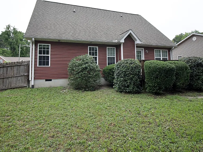 129 Lori Ln — Photo 9
