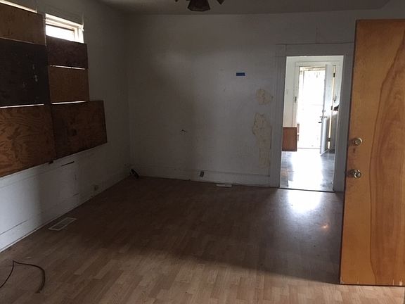 3rd image of 117 154th Pl