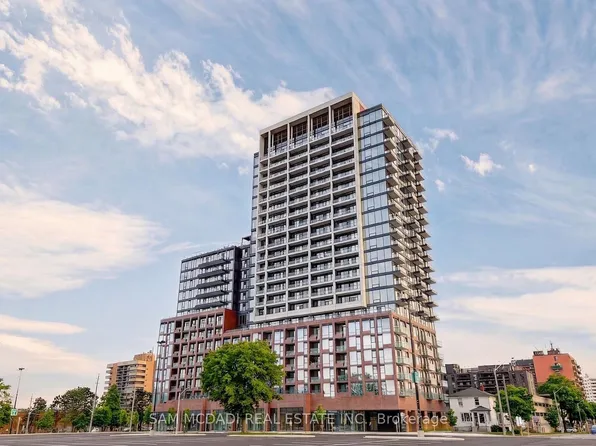 28 Ann St E #301, Mississauga, ON L5G 0E1