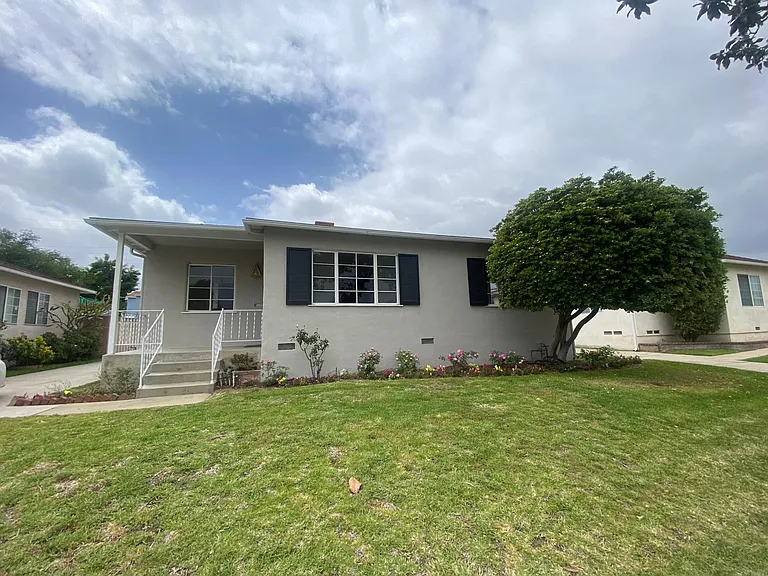 1825 S Vega St — Photo 1