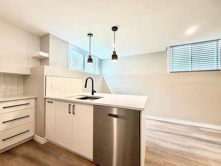 291 Stiver St #A — Photo 8