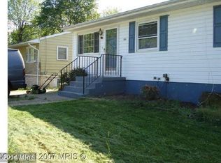 155 Kent Dr, Manassas Park, VA 20111