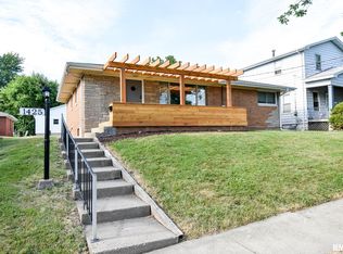 1425 E Seiberling Ave, Peoria Heights, IL