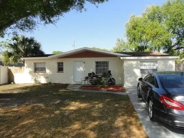 4518 Eden Rock Rd, Tampa, FL 33634