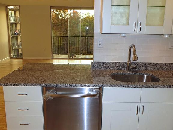 5th image of 4600 S Four Mile Run Dr APT 322