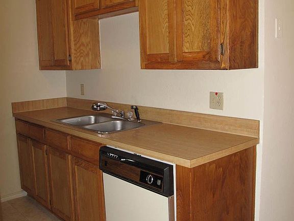 4th image of 922 Fannin St APT 103