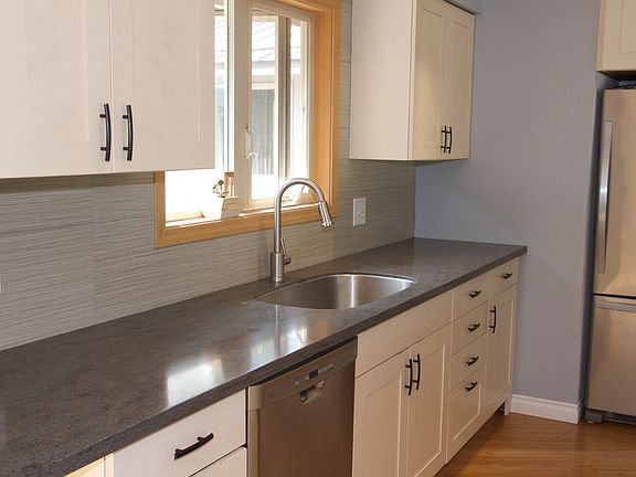 Solid surface countertop