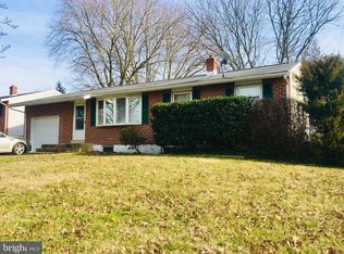7 Springlake Dr, Newark, DE 19711