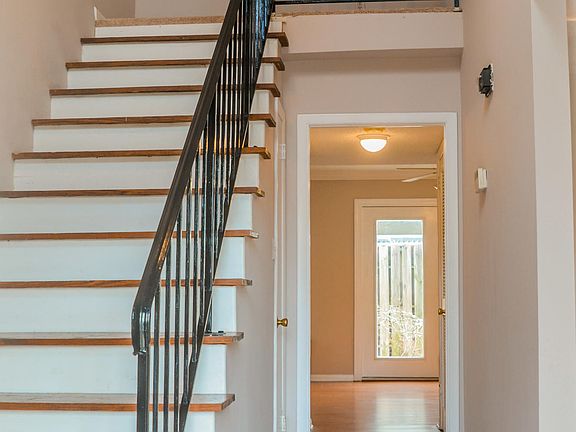 4th image of 7914 Gleason Dr APT 1037