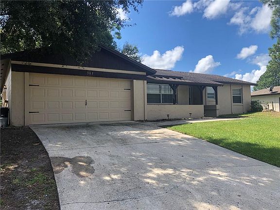 2nd image of 305 Tall Pine Ln