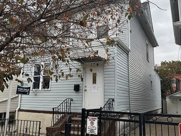 134 Lincoln Ave #1, Brooklyn, NY 11208