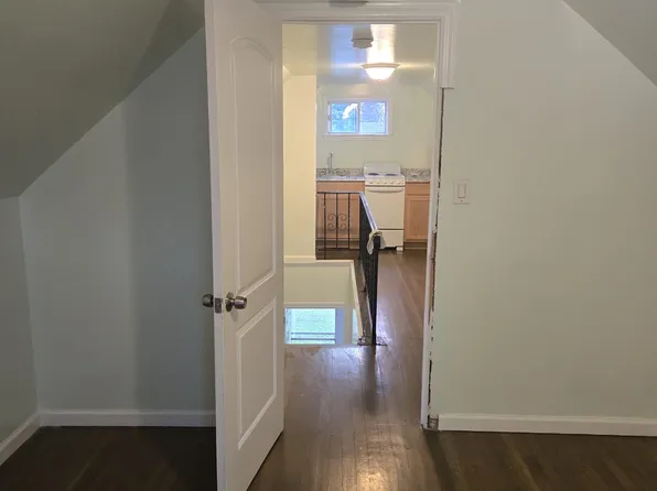 14 3rd Pl #2, Roosevelt, NY 11575