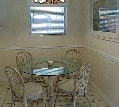 3rd image of 1671 Moreno Ave