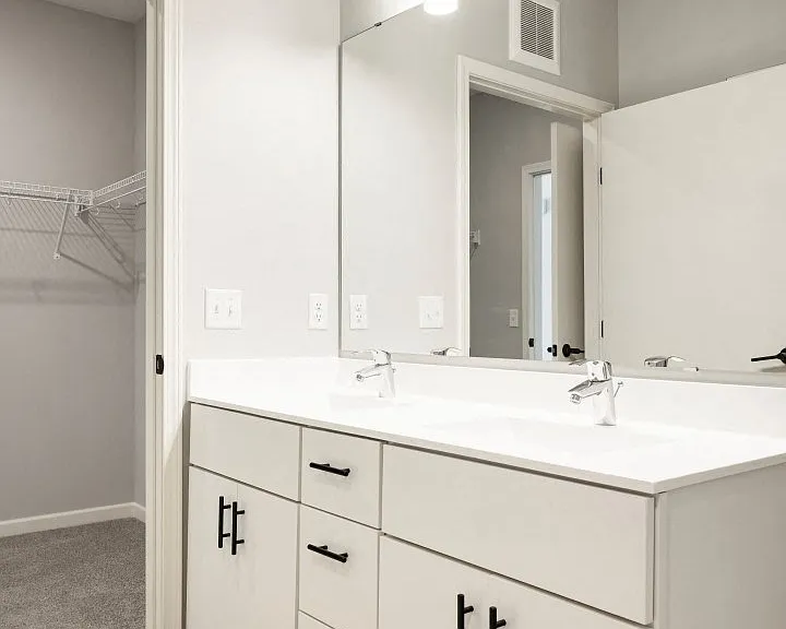 Tencel - 2 Bed / 2 Bath - 1,053 Sq.Ft.