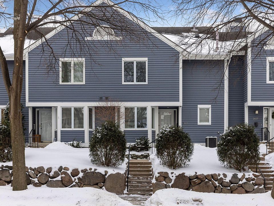 1st image of 2615 W 42nd St