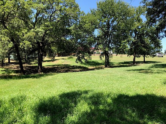4th image of Weaver Ln