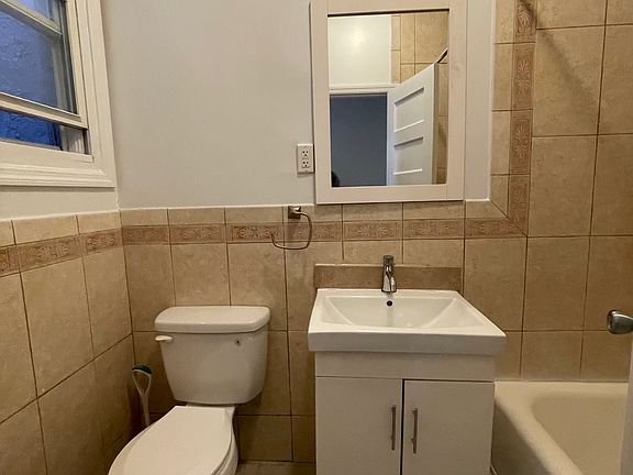 4th image of 368 E 26th St #2A