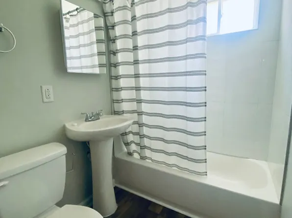 201 Chandler Dr APT 23B, Gaffney, SC 29340