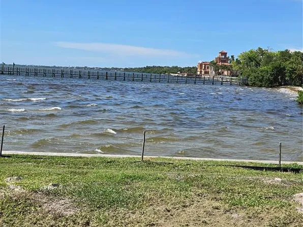 337 N SHORE DRIVE, SARASOTA, FL 34234