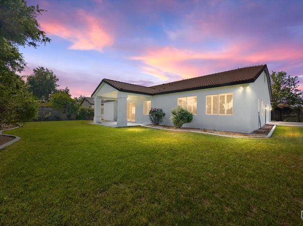 12105 Arbor Park Pl, Bakersfield, CA 93311