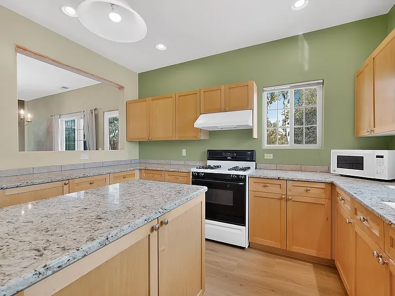 Spacious Kitchen