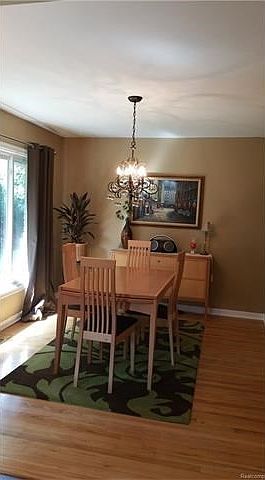 1st image of 2298 Geyer Ct
