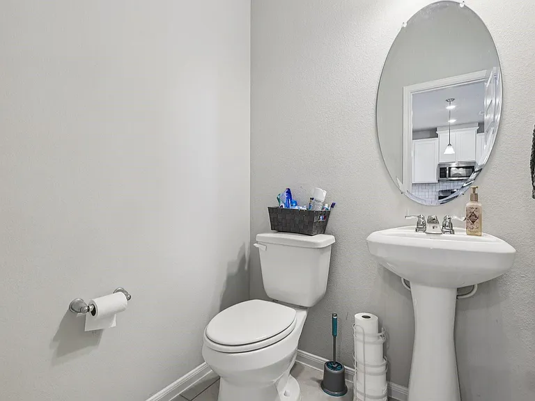 7333 Hinsdale Dr — Photo 21