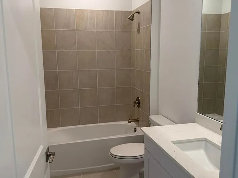 1872 NW 6th Ct — Photo 12