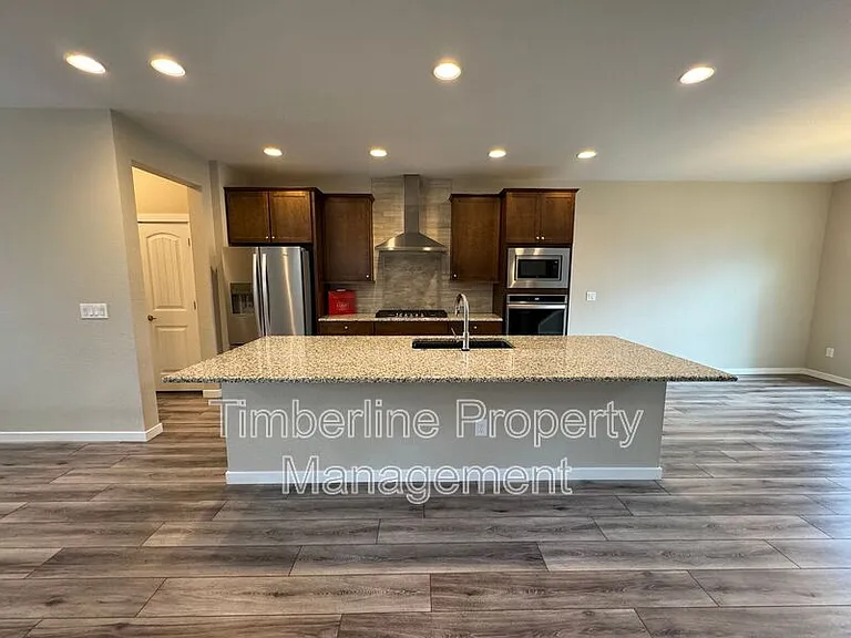 7252 Cedarbrook Ln — Photo 4
