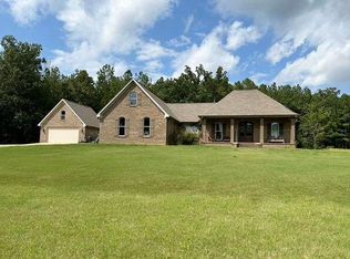 138 Pleasant Rdg, Mooreville, MS 38857
