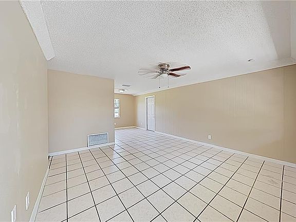 4th image of 4227 Ortisi Dr