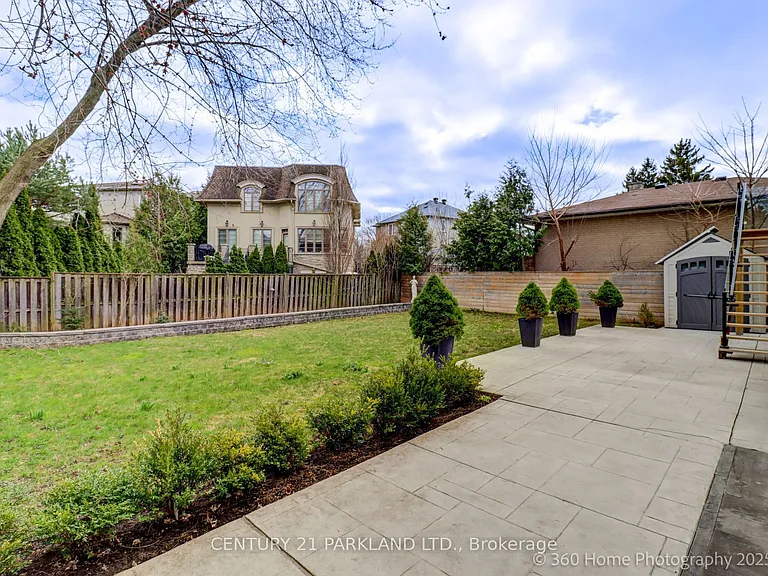 311 Churchill Ave — Photo 45