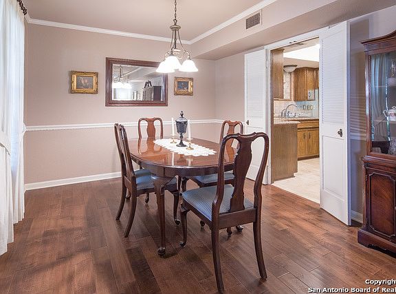 5th image of 1214 Clearwater Dr