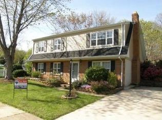 5004 Linfield Dr, Woodbridge, VA 22193