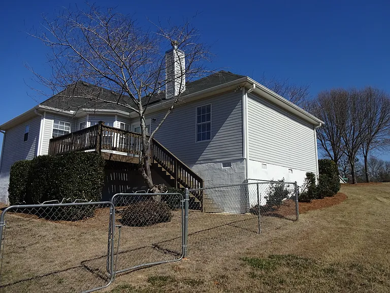 304 High Point Pl — Photo 18
