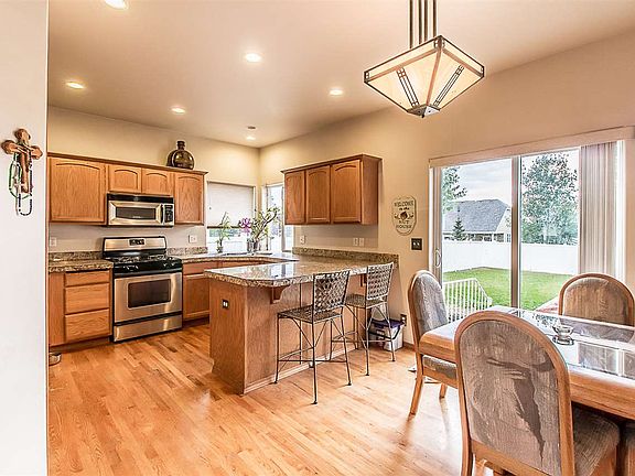 5th image of 1270 W Palouse Dr