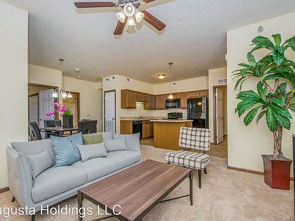 3rd image of 1305 N 6th St #15