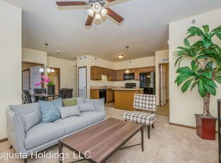 1315 N 6th St #6744425, Indianola, IA 50125