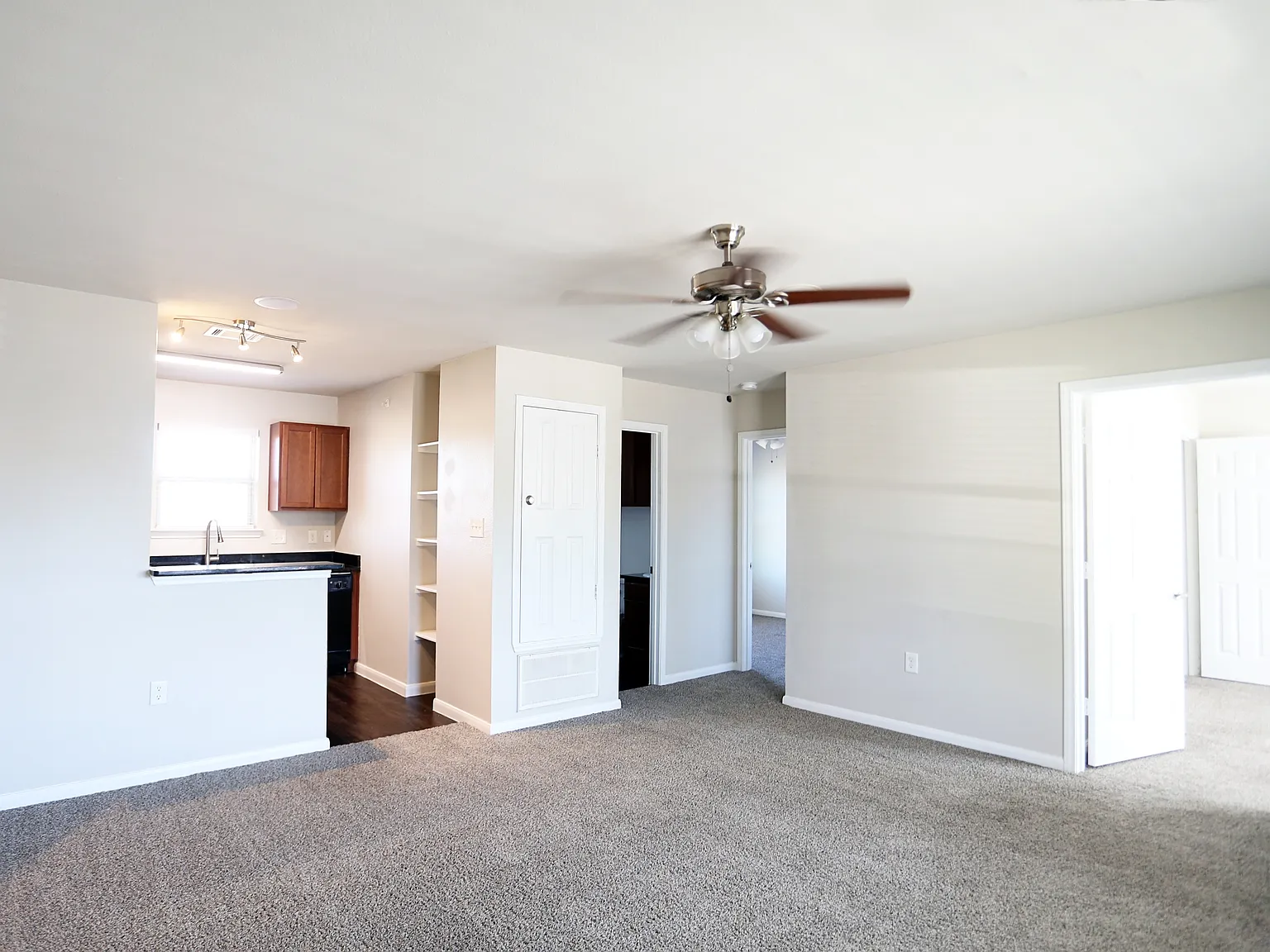 Wilson Place - 1424 A — Photo 4