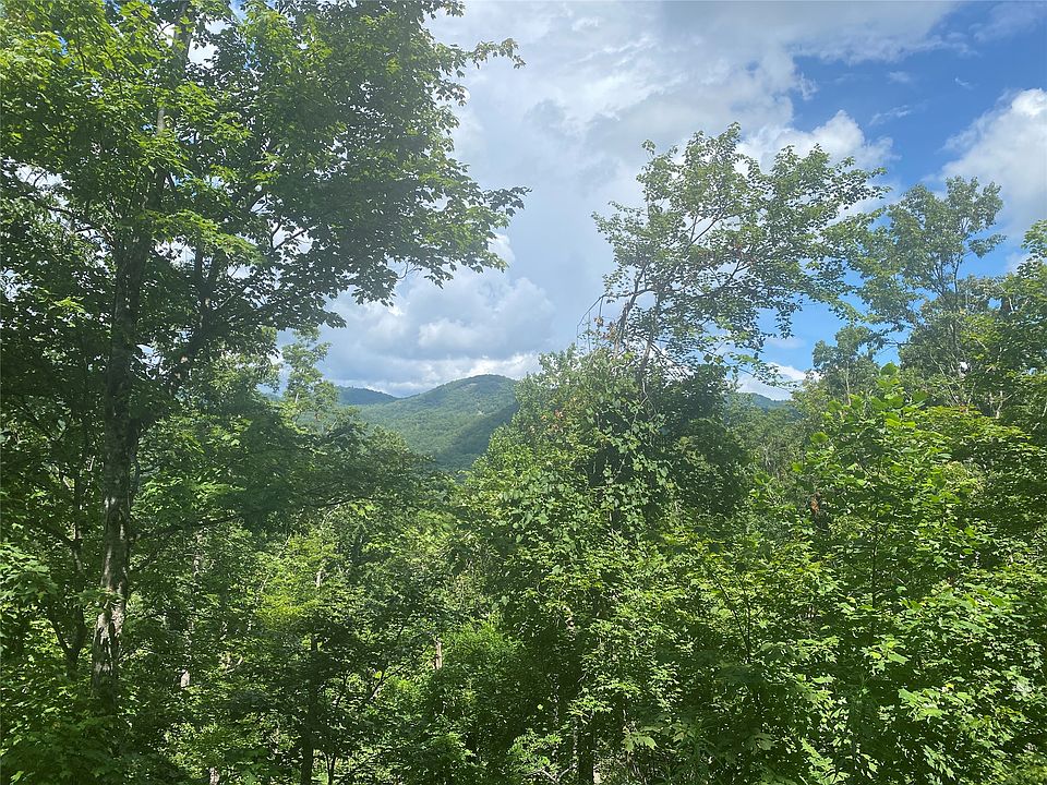 1st image of 76 Parachute Ridge