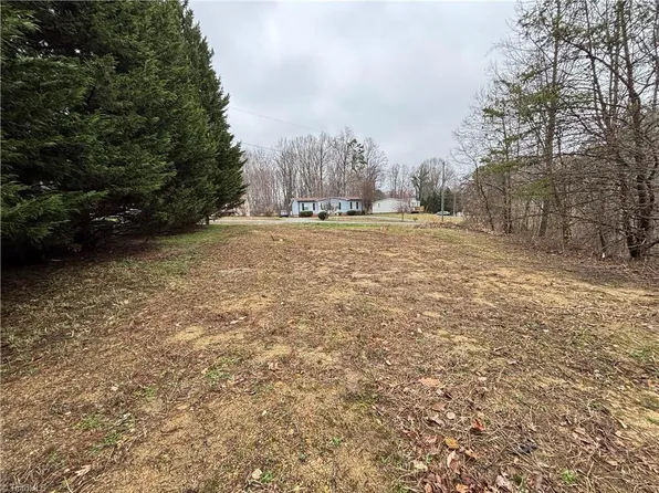 4889 & 0 Oak Branch Ln Lot 14/025, Walkertown, NC 27051