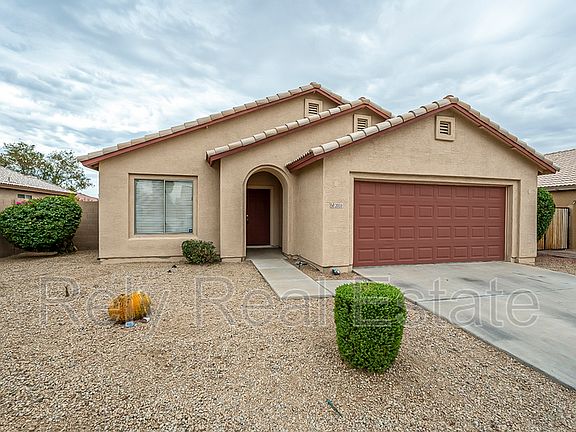 3rd image of 2033 S 86th Dr